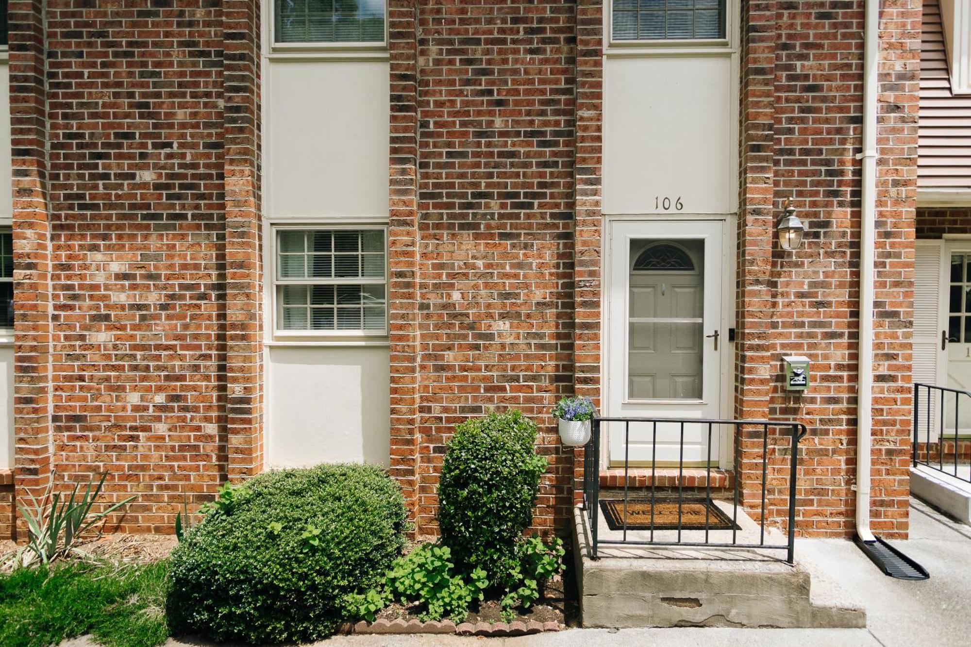 Tranquil Luxury: Modern Comfort! Lynchburg Exterior photo